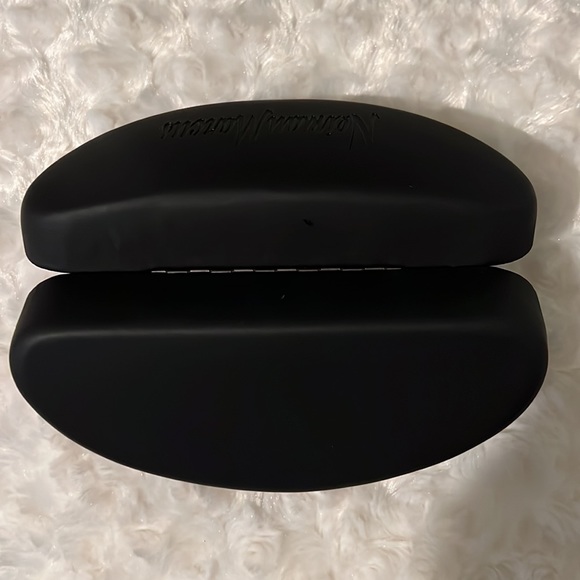 NEIMAN MARCUS HARD SHELL SUNGLASS CASE•FITS MOST SUNGLASSES•BRAND NEW - Picture 5 of 8